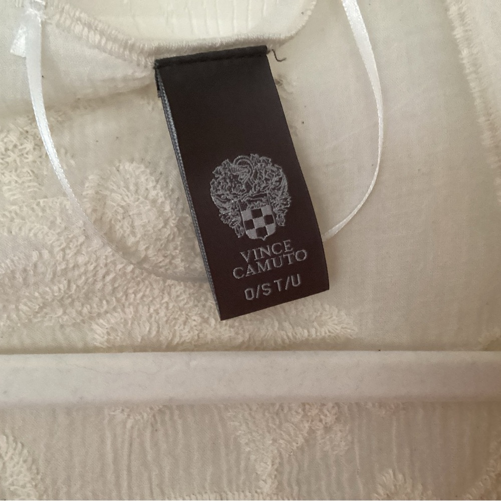 Danskin White Zip-Up Sweatshirt - Picture 2 of 4